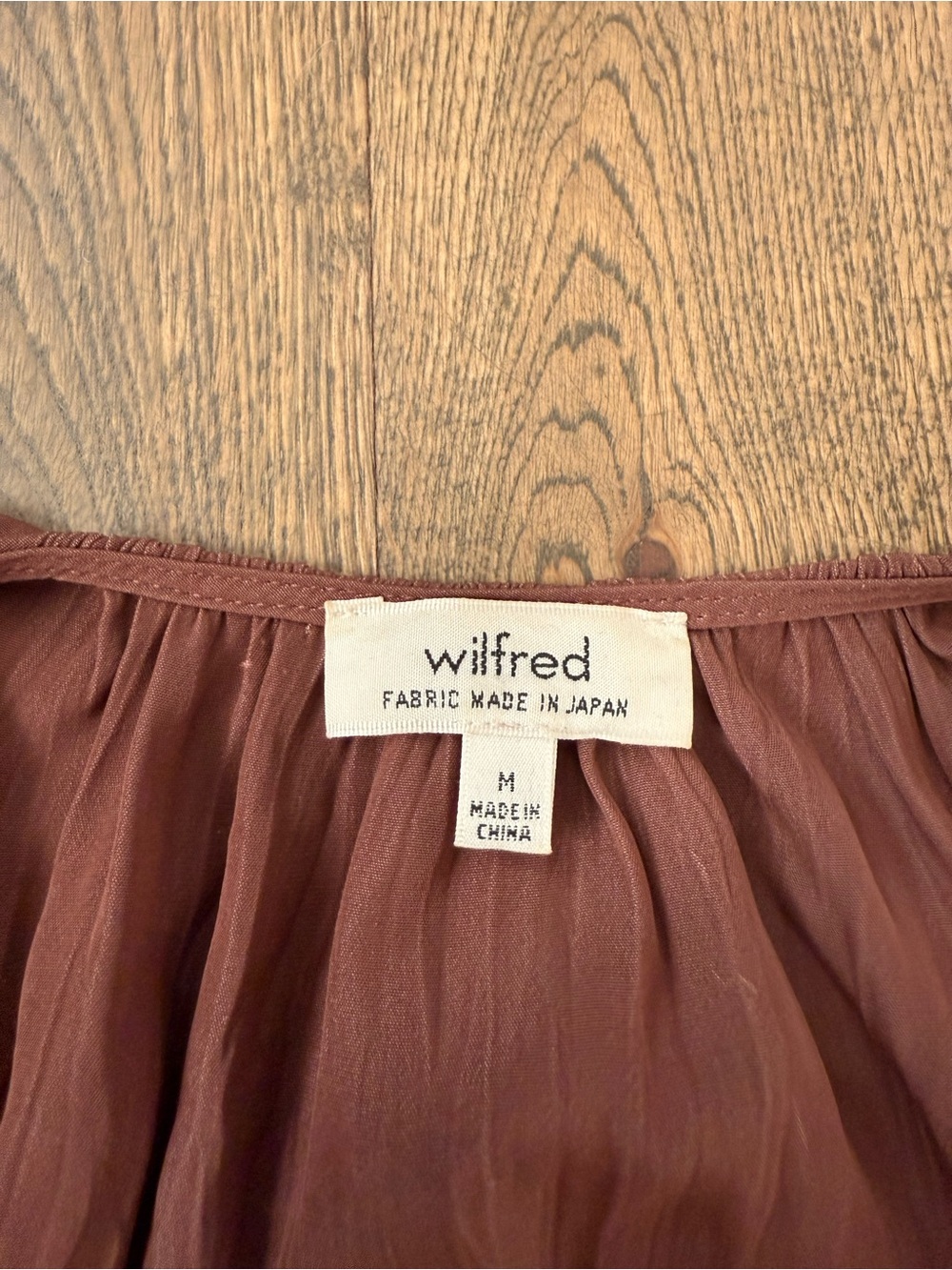 Aritzia Wilfred Blouse - Picture 2 of 2